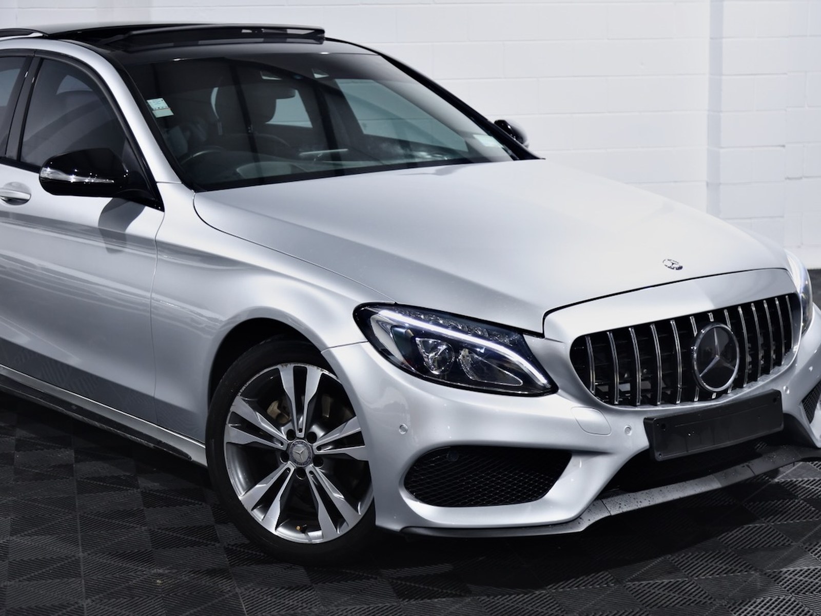 2015 Mercedes-Benz C200, photo 5