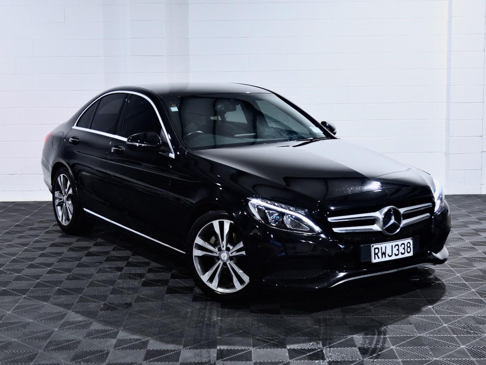 2016 Mercedes-Benz C200, photo 1