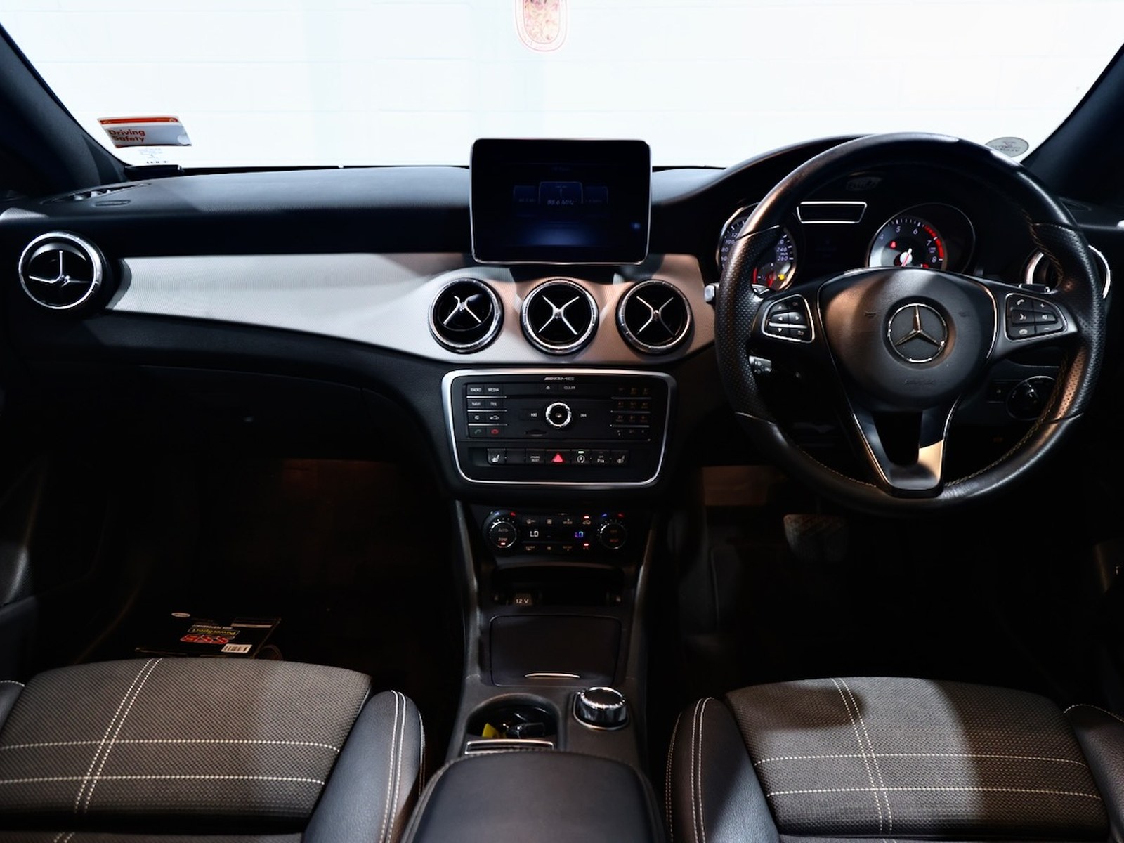 2016 Mercedes-Benz CLA180, photo 17
